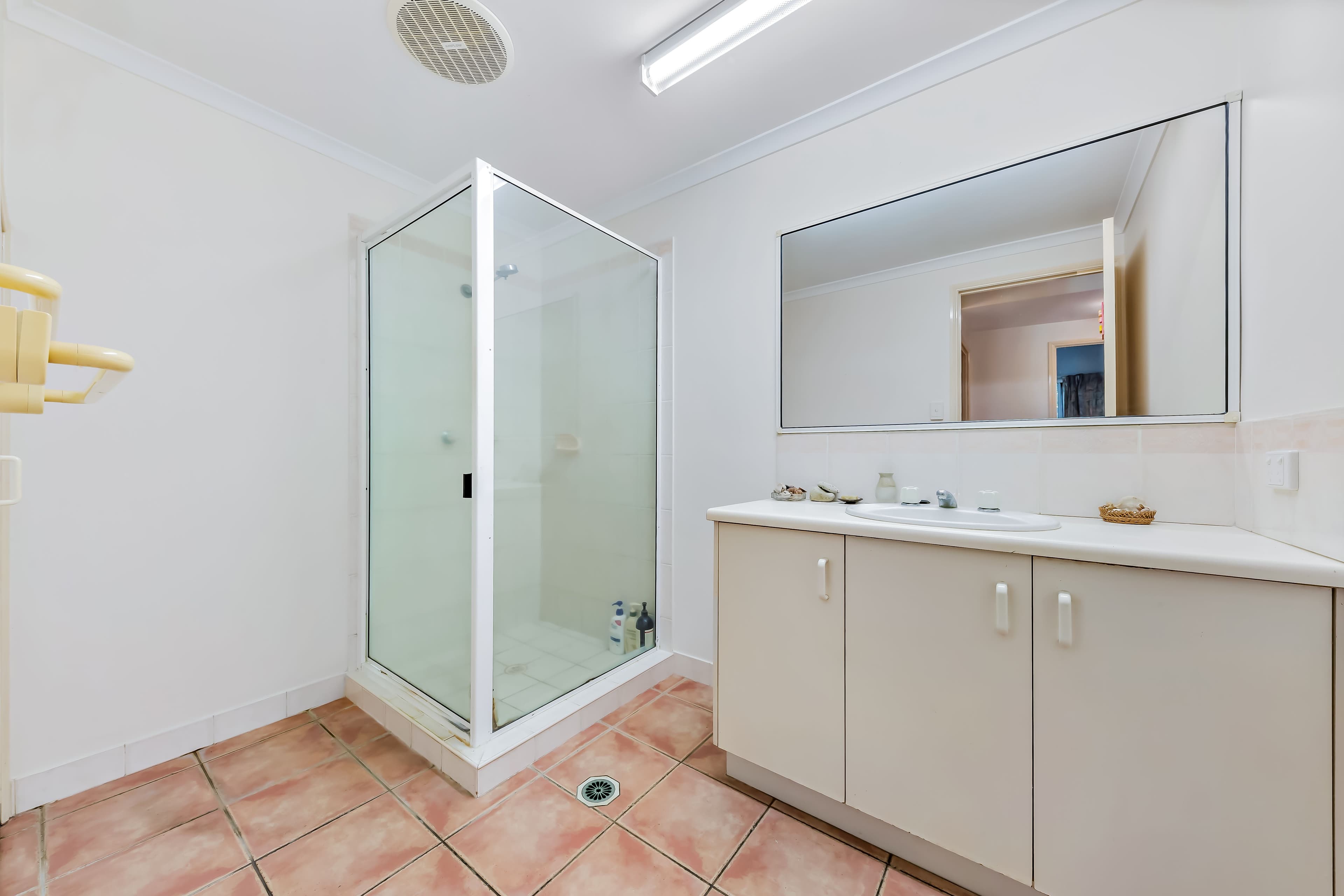 24 Island Drive, Cannonvale QLD 4802, Cannonvale - Thumbnail 8