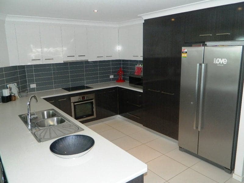 10 Truscot Court, Fernvale - Thumbnail 7