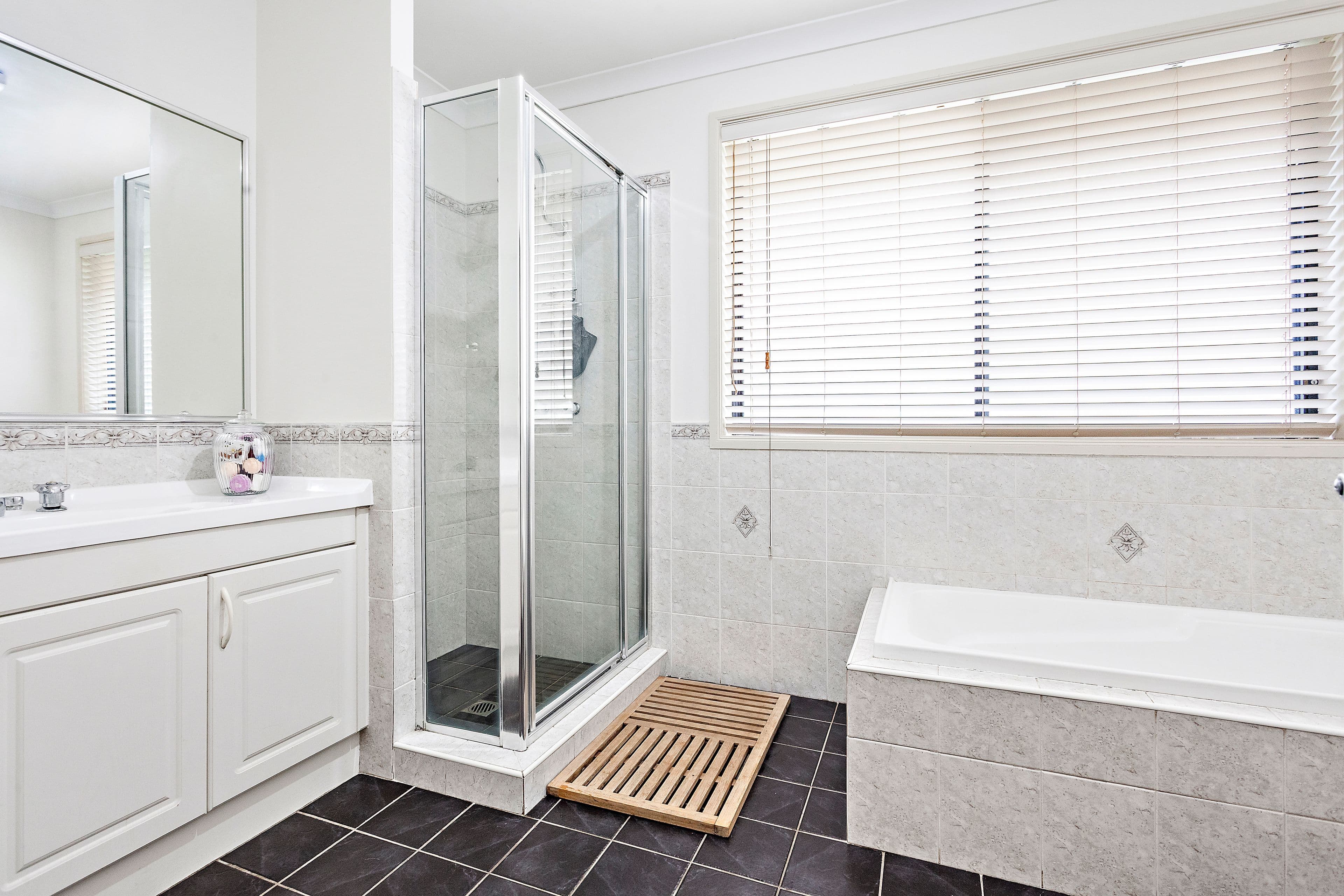 6 Avon Close, Albion Park - Thumbnail 3