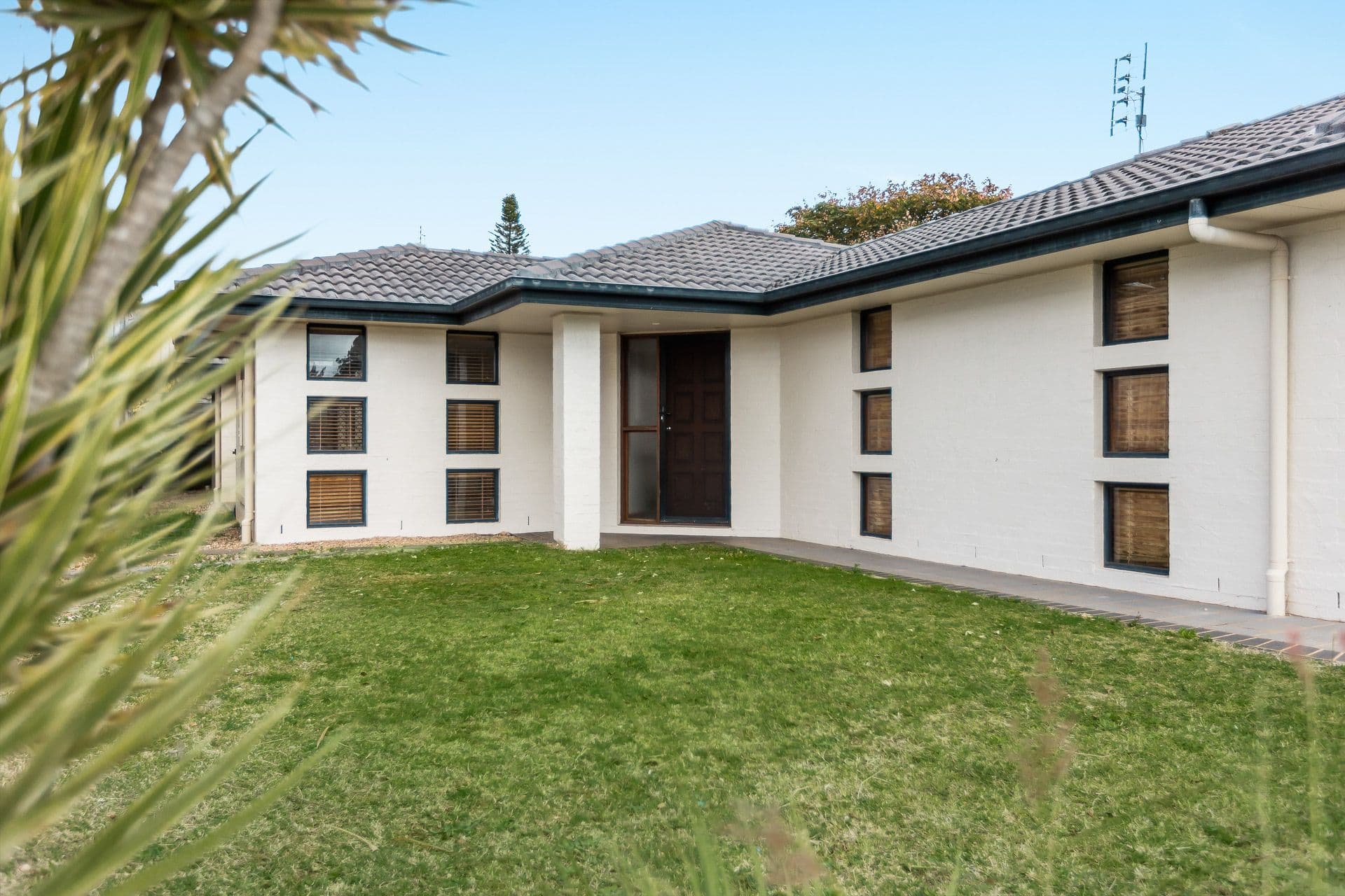 25 Willowburn Drive, Rockville QLD 4350, Rockville - Thumbnail 2