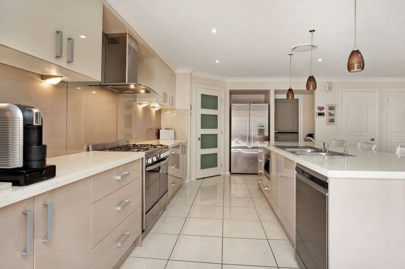 82 Budgeree Drive, ABERGLASSLYN NSW 2320, Aberglasslyn - Thumbnail 8