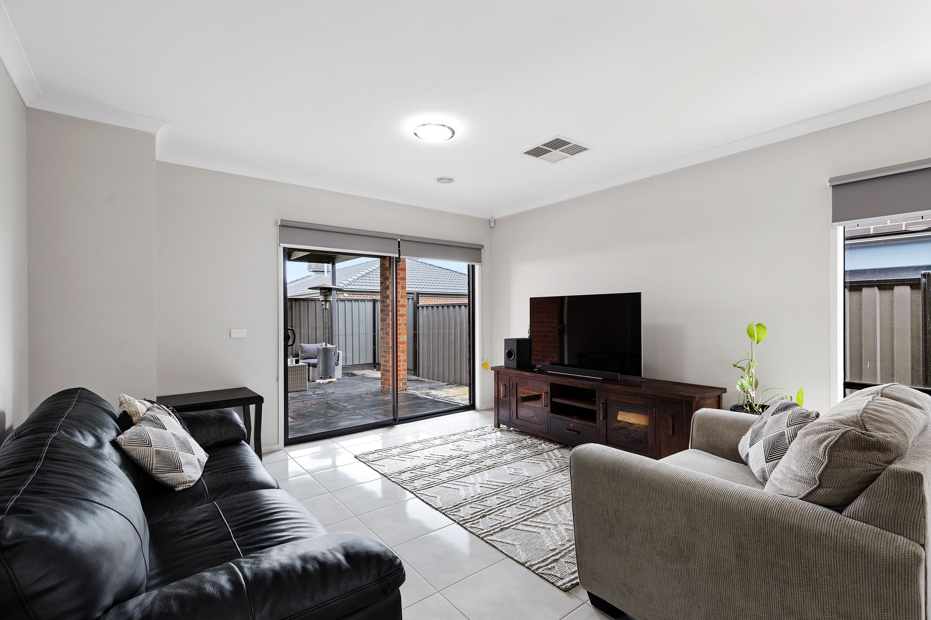 10 Springbank Road, Wollert VIC 3750, Wollert - Thumbnail 6