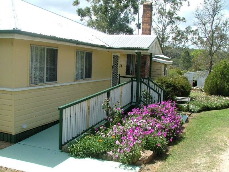 8 Emu Creek Road, CROWS NEST QLD 4355, Crows Nest - Image 1