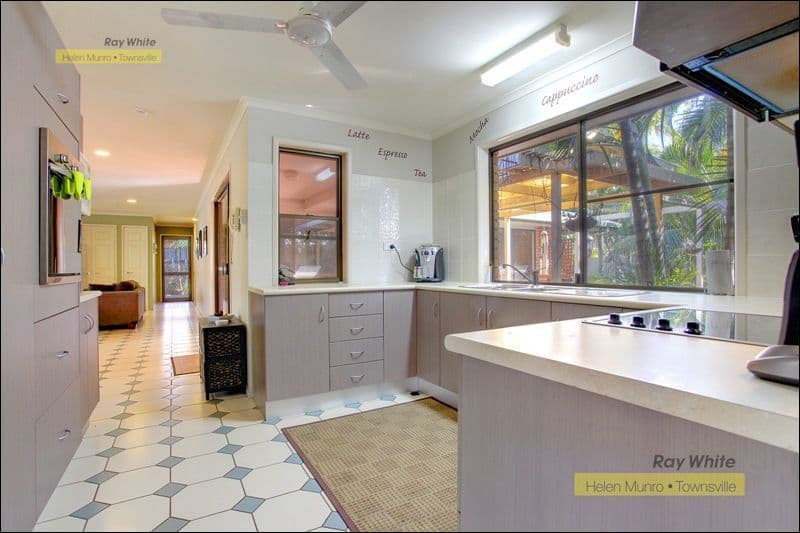 16 Hillgrove Court, BUSHLAND BEACH QLD 4818, Bushland Beach - Thumbnail 6