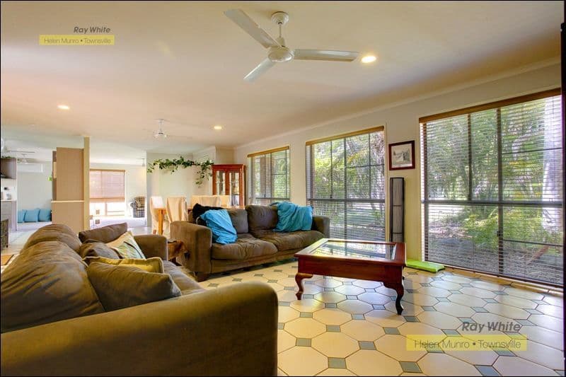 16 Hillgrove Court, BUSHLAND BEACH QLD 4818, Bushland Beach - Thumbnail 8