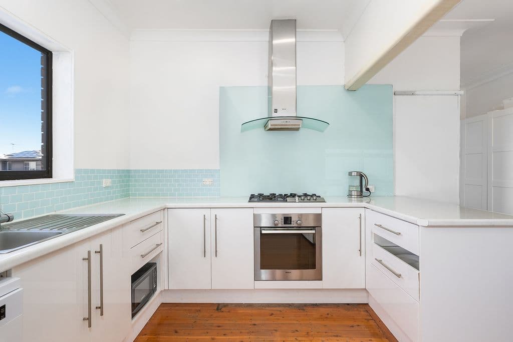 28 Barnstaple Road, Rodd Point - Thumbnail 6