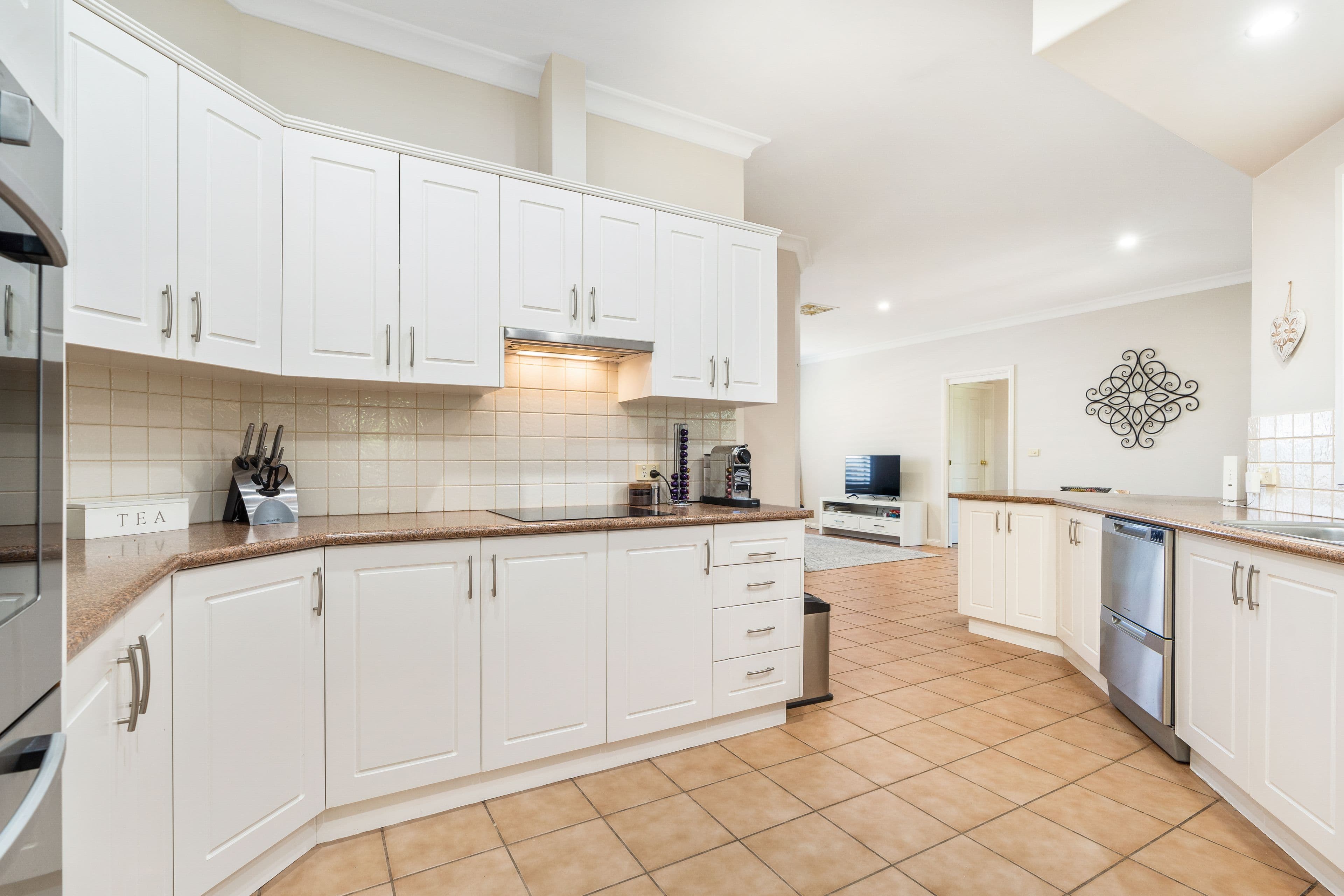 2 Banksia Close, Cowra NSW 2794, Cowra - Thumbnail 6