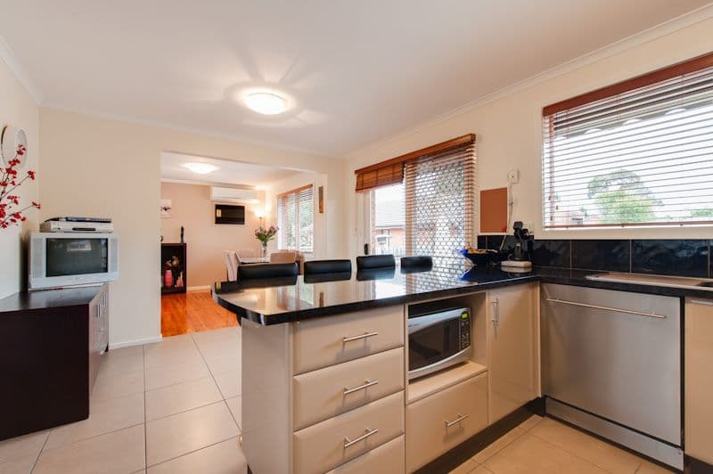7 Wetherby Road, DONCASTER VIC 3108, Doncaster - Thumbnail 5
