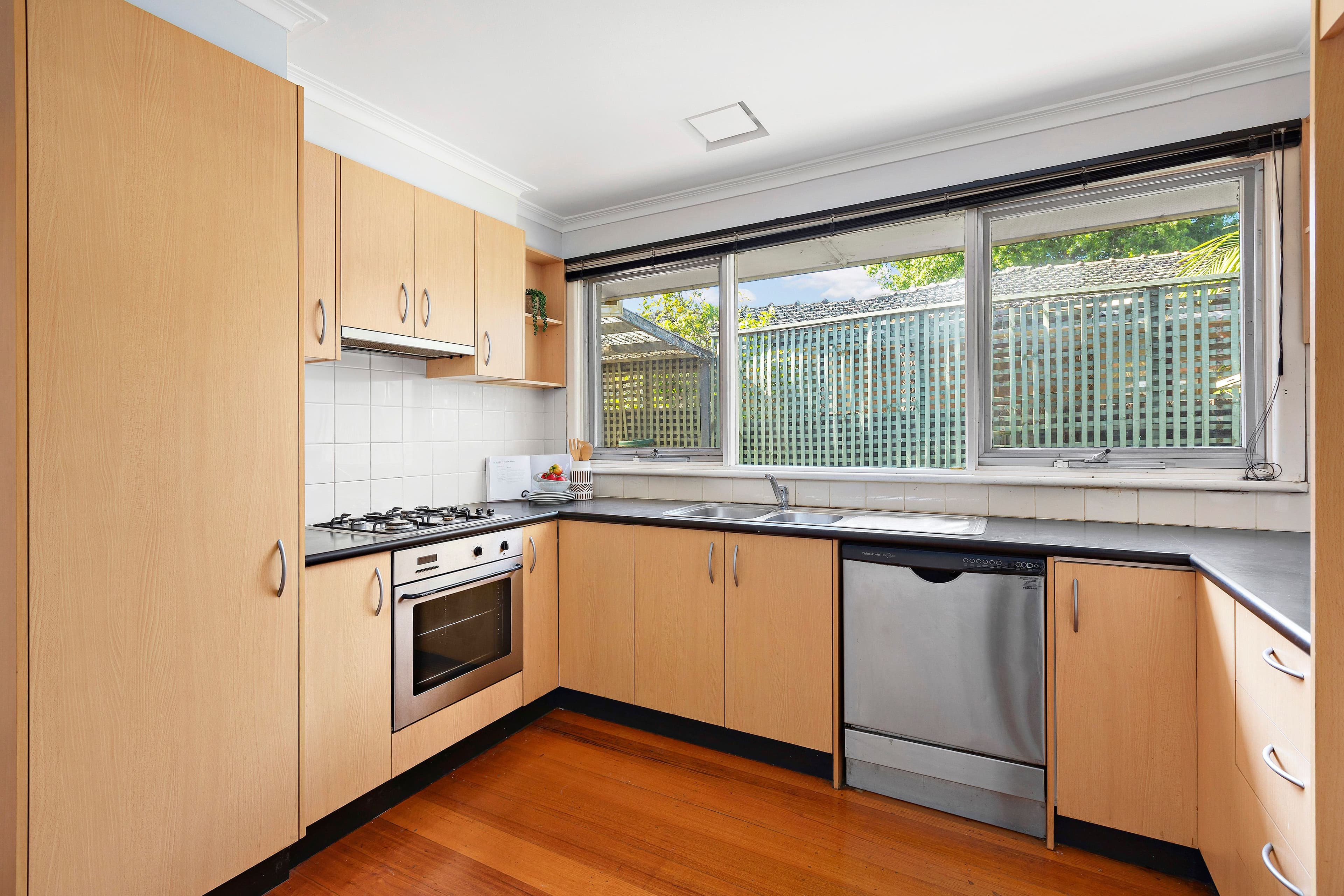 4 Forest Park Road, Dingley Village VIC 3172, Dingley Village - Thumbnail 4