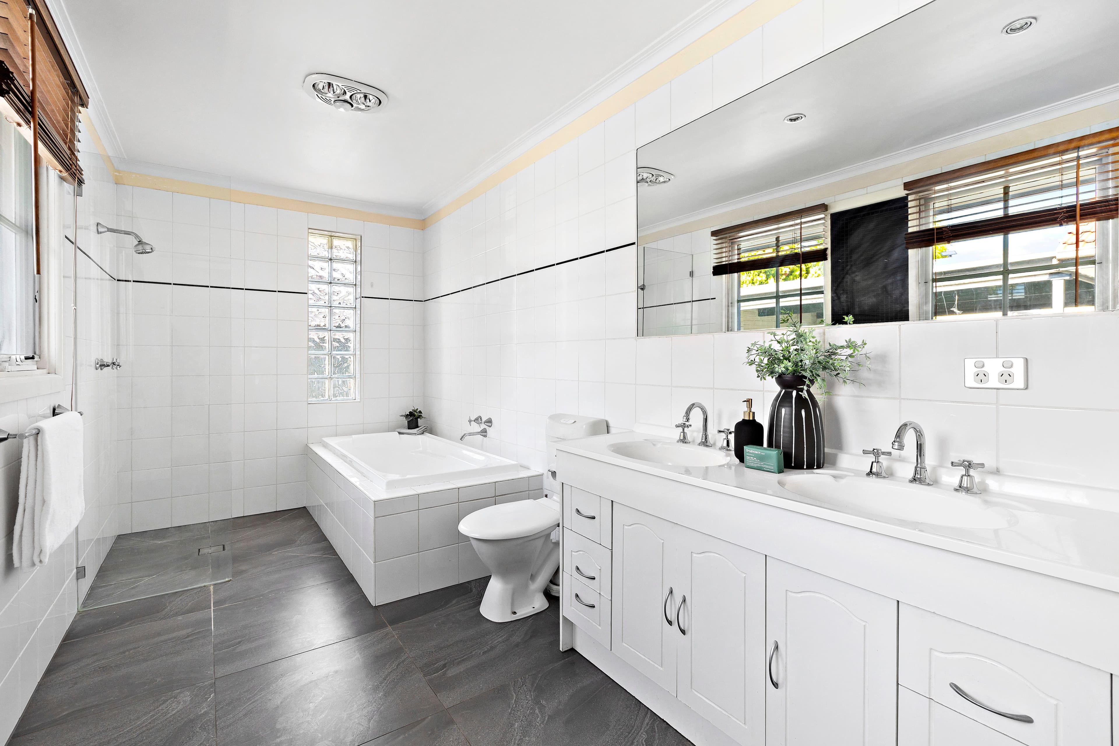 4 Forest Park Road, Dingley Village VIC 3172, Dingley Village - Thumbnail 7