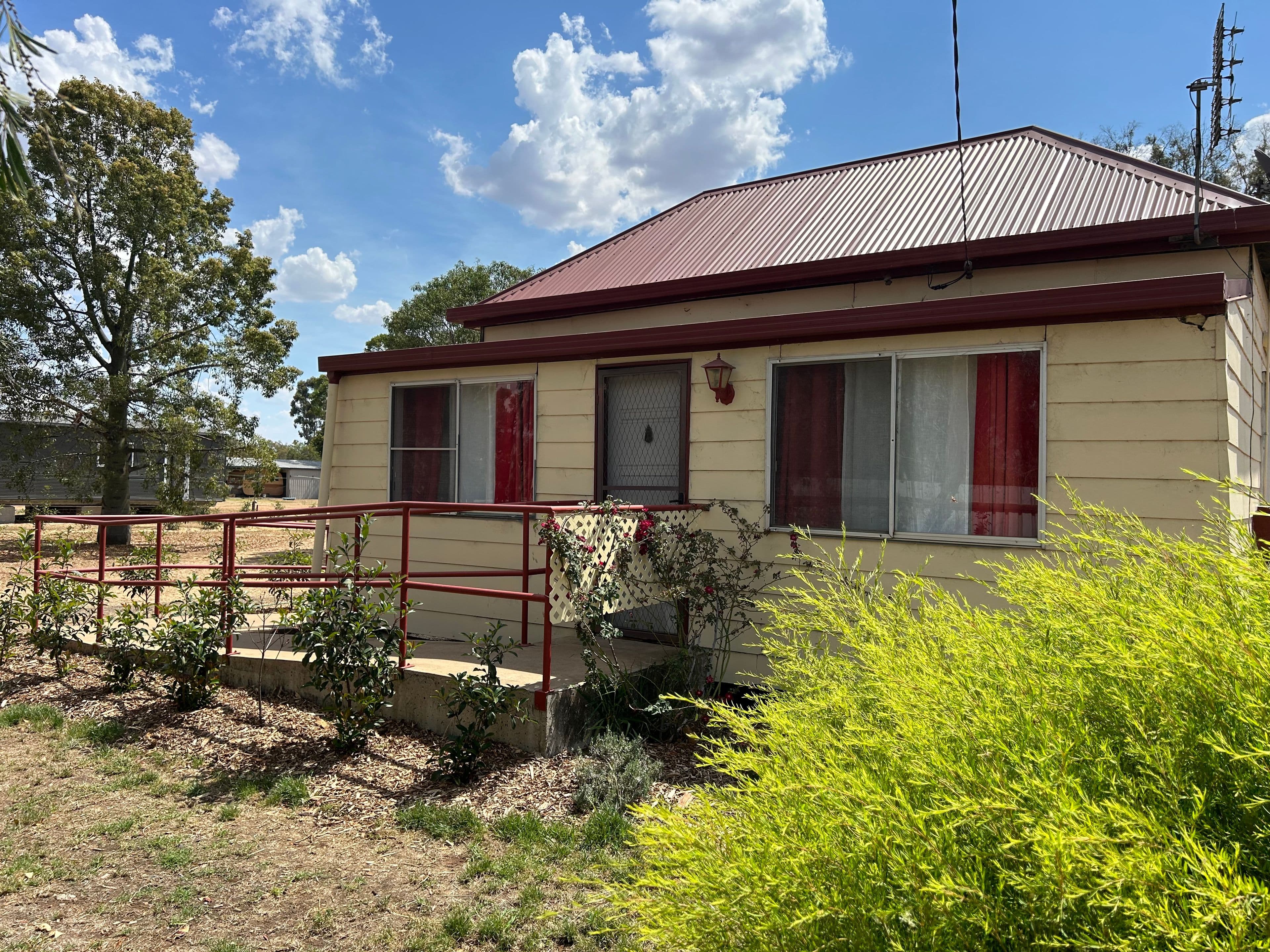 24 Cory Street, Oakey QLD 4401, Oakey - Image 1