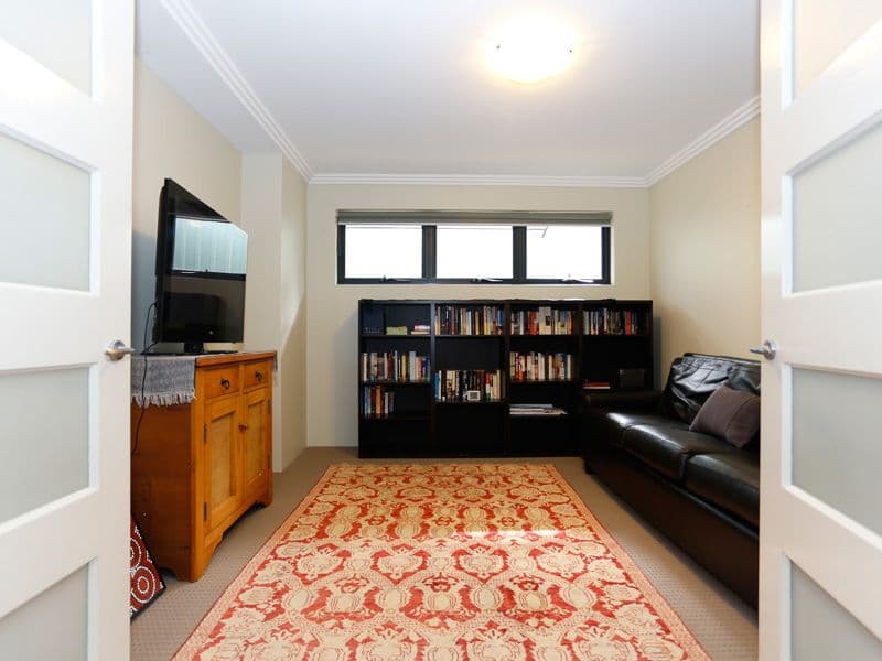 34a Anzac Terrace, BASSENDEAN WA 6054, Bassendean - Thumbnail 8