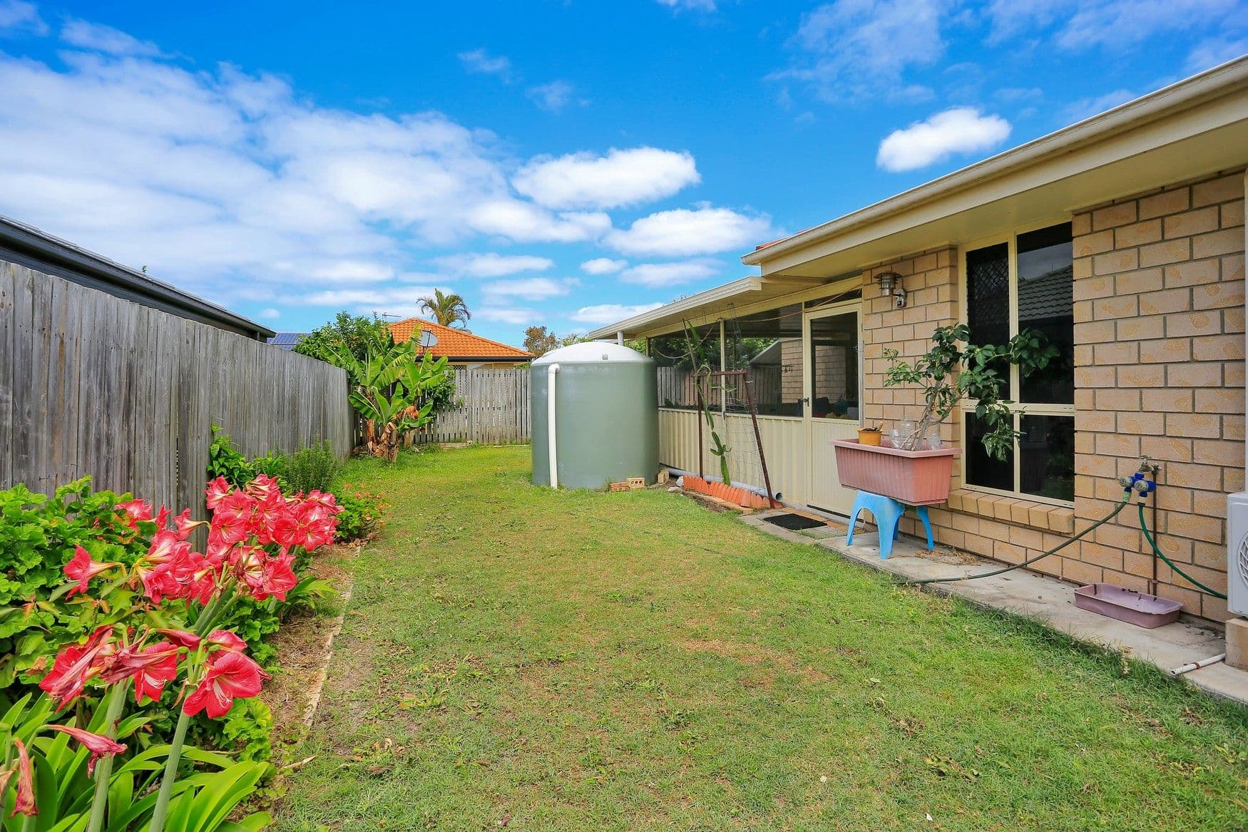 10 Wyuna Court, Urangan QLD 4655, Urangan - Thumbnail 2