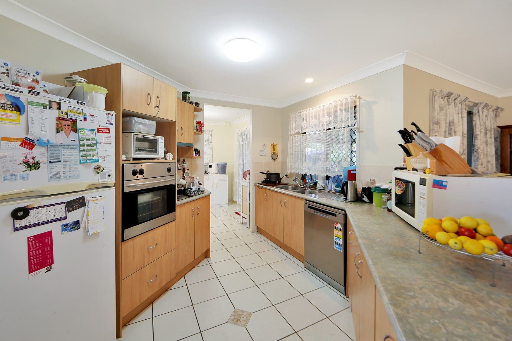10 Wyuna Court, Urangan QLD 4655, Urangan - Thumbnail 3