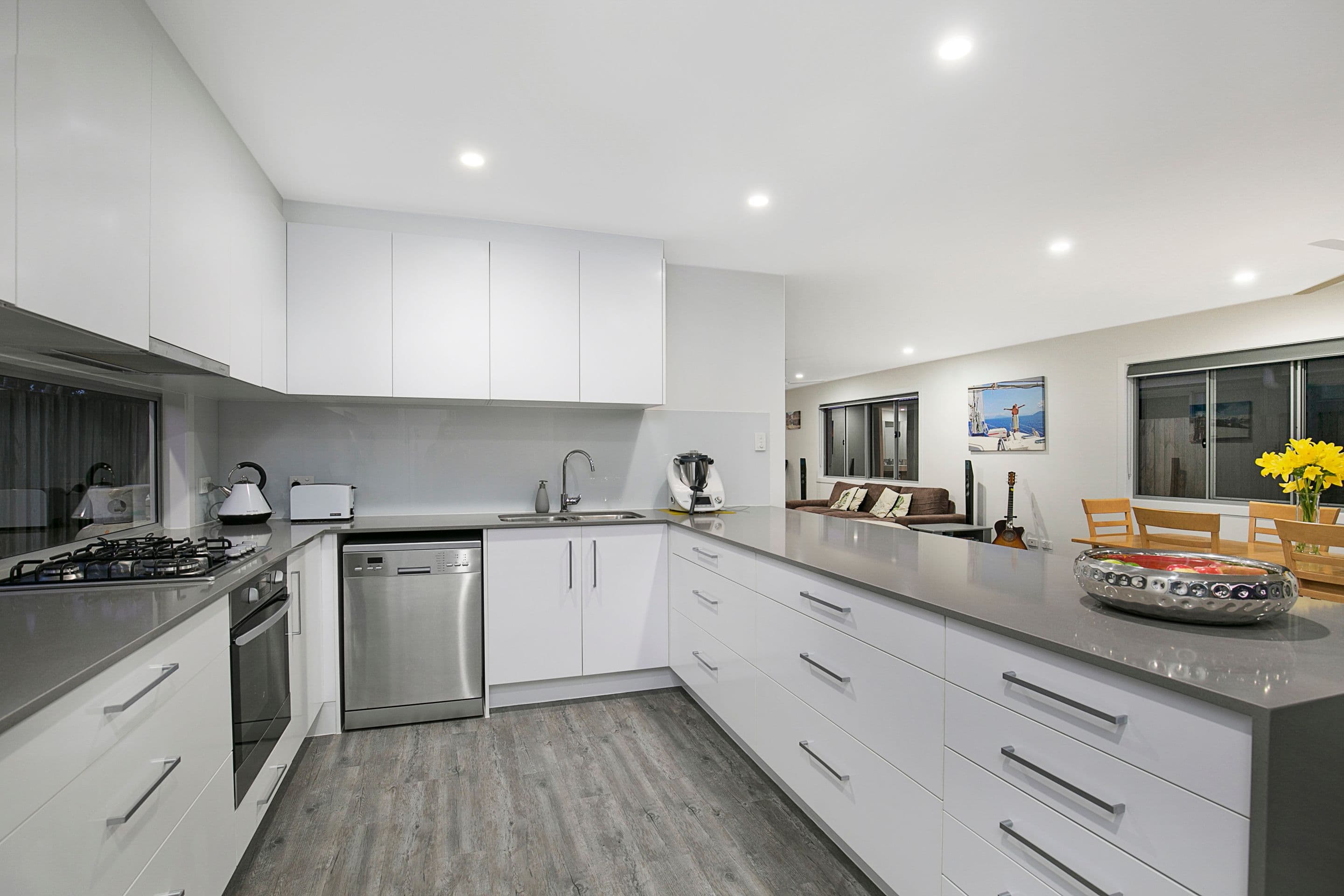 19 Badgen Road, Birkdale QLD 4159, Birkdale - Thumbnail 5