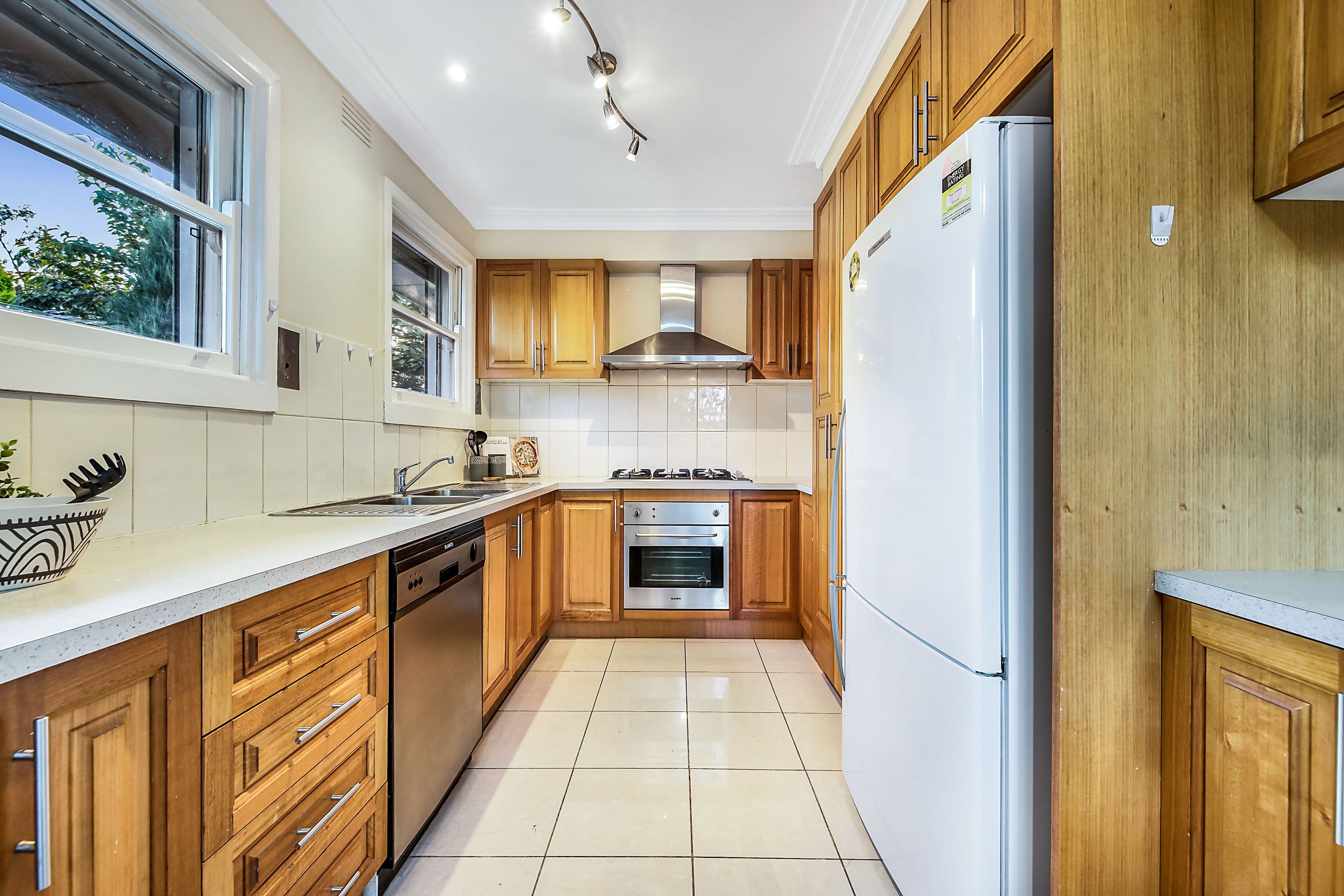 10A Caledonia Crescent, Mulgrave VIC 3170, Mulgrave - Thumbnail 2