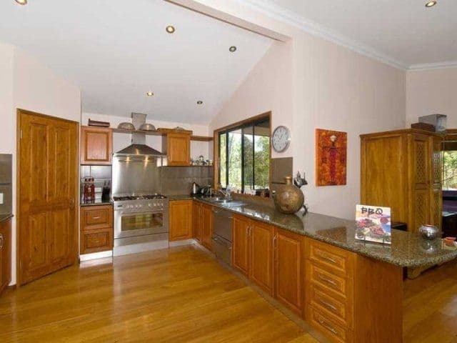 64 Fenton Drive, TALLEBUDGERA QLD 4228, Tallebudgera - Thumbnail 5