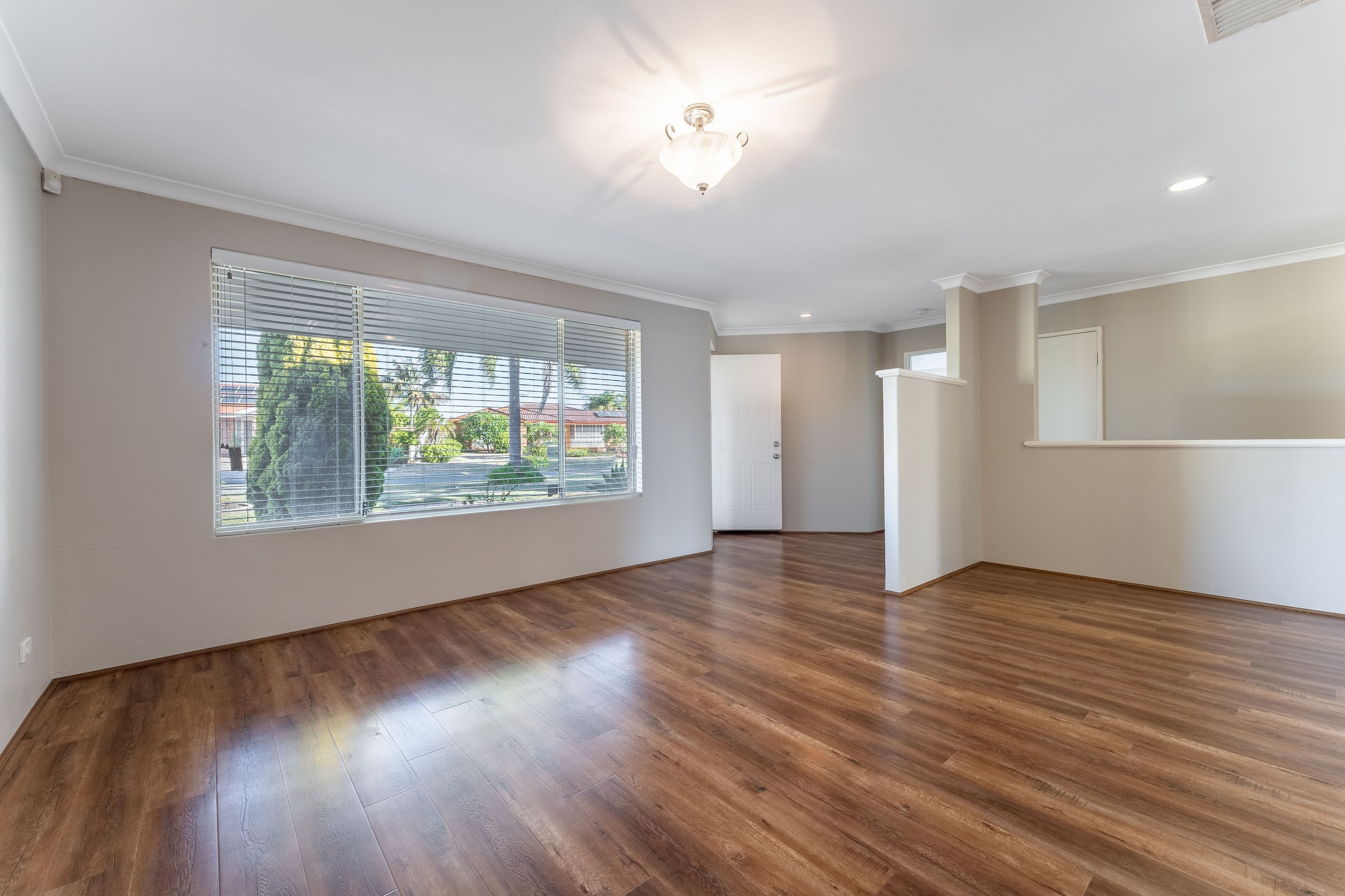 44 Cumberland Way, Waikiki WA 6169, Waikiki - Thumbnail 4
