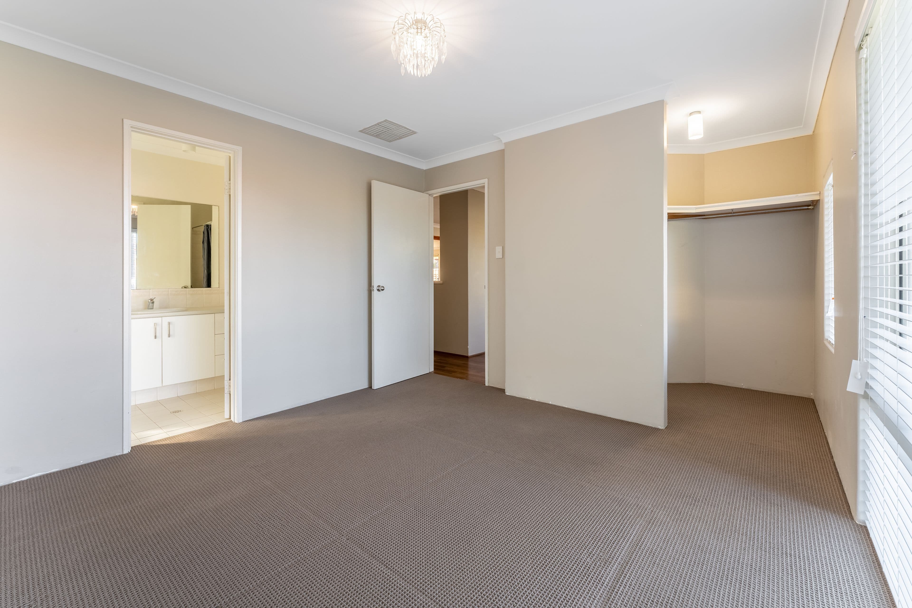 44 Cumberland Way, Waikiki WA 6169, Waikiki - Thumbnail 5