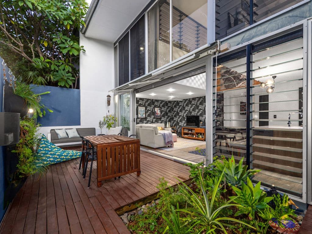 32 Middle Street, Highgate Hill QLD 4101, Highgate Hill - Thumbnail 3