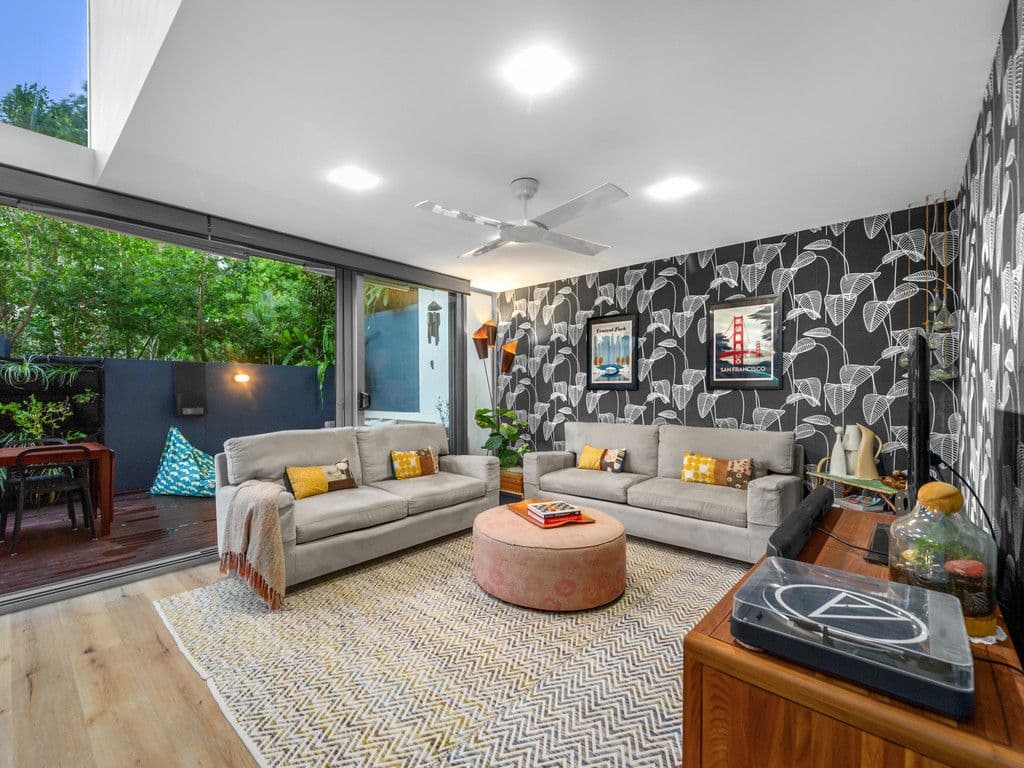 32 Middle Street, Highgate Hill QLD 4101, Highgate Hill - Thumbnail 4