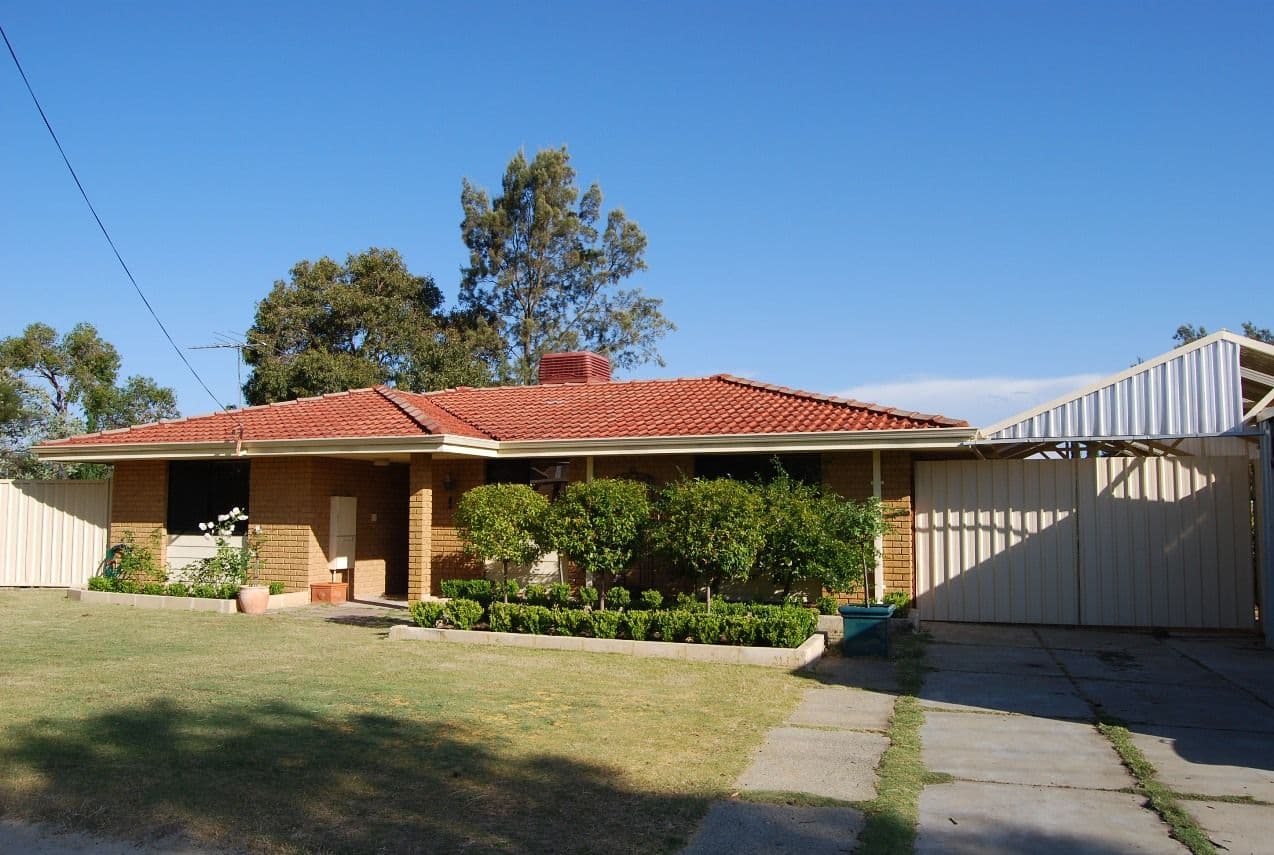 11 Roderick Close, GOSNELLS WA 6110, Gosnells - Thumbnail 2