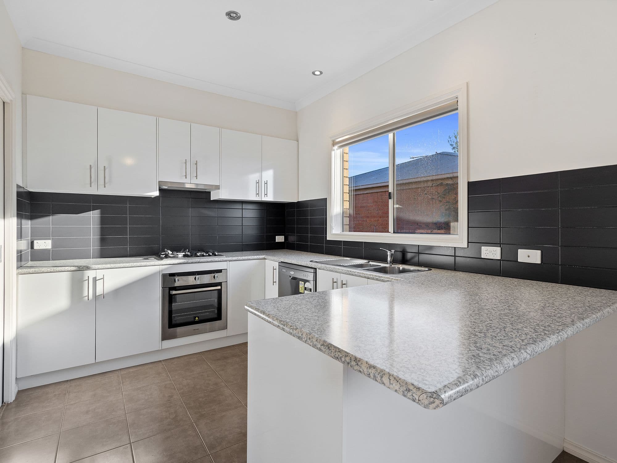 49-51 Murray Street, Wonthaggi VIC 3995, Wonthaggi - Thumbnail 4