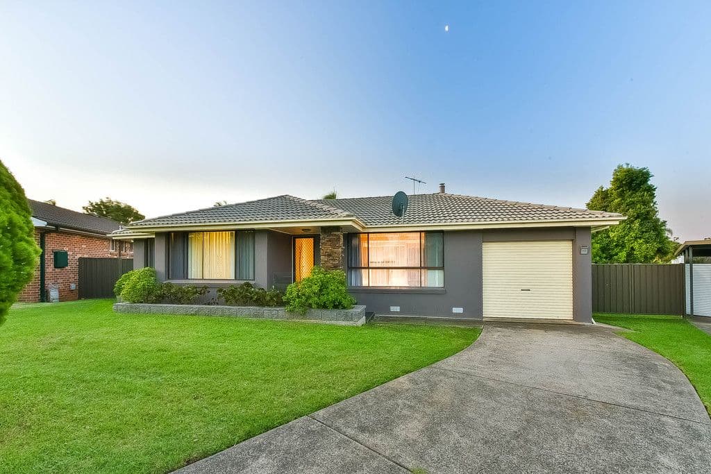 15 Misima Place, Glenfield - Image 1