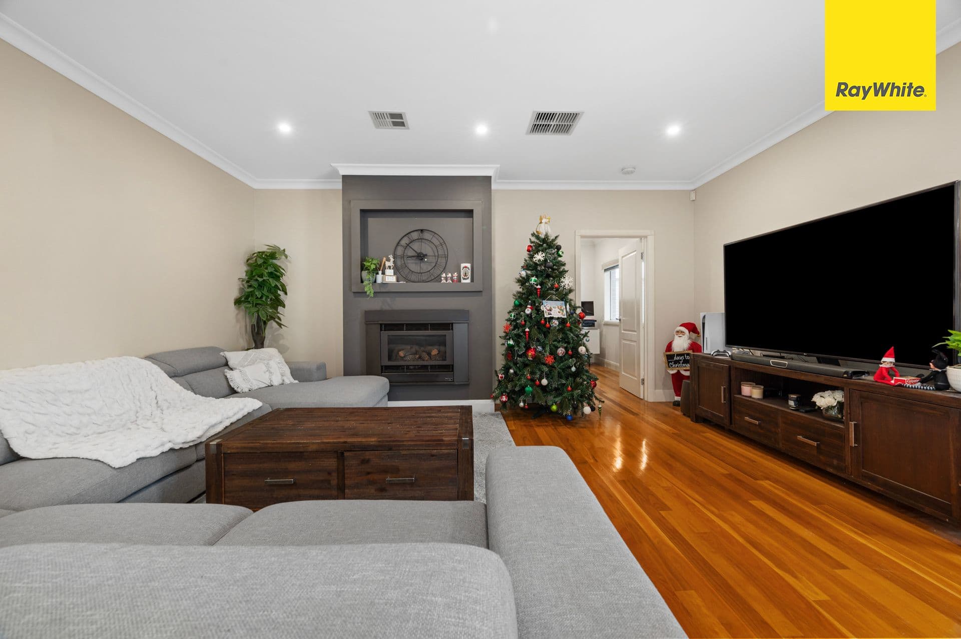 48 Stockwell Street, Melton South VIC 3338, Melton South - Thumbnail 7