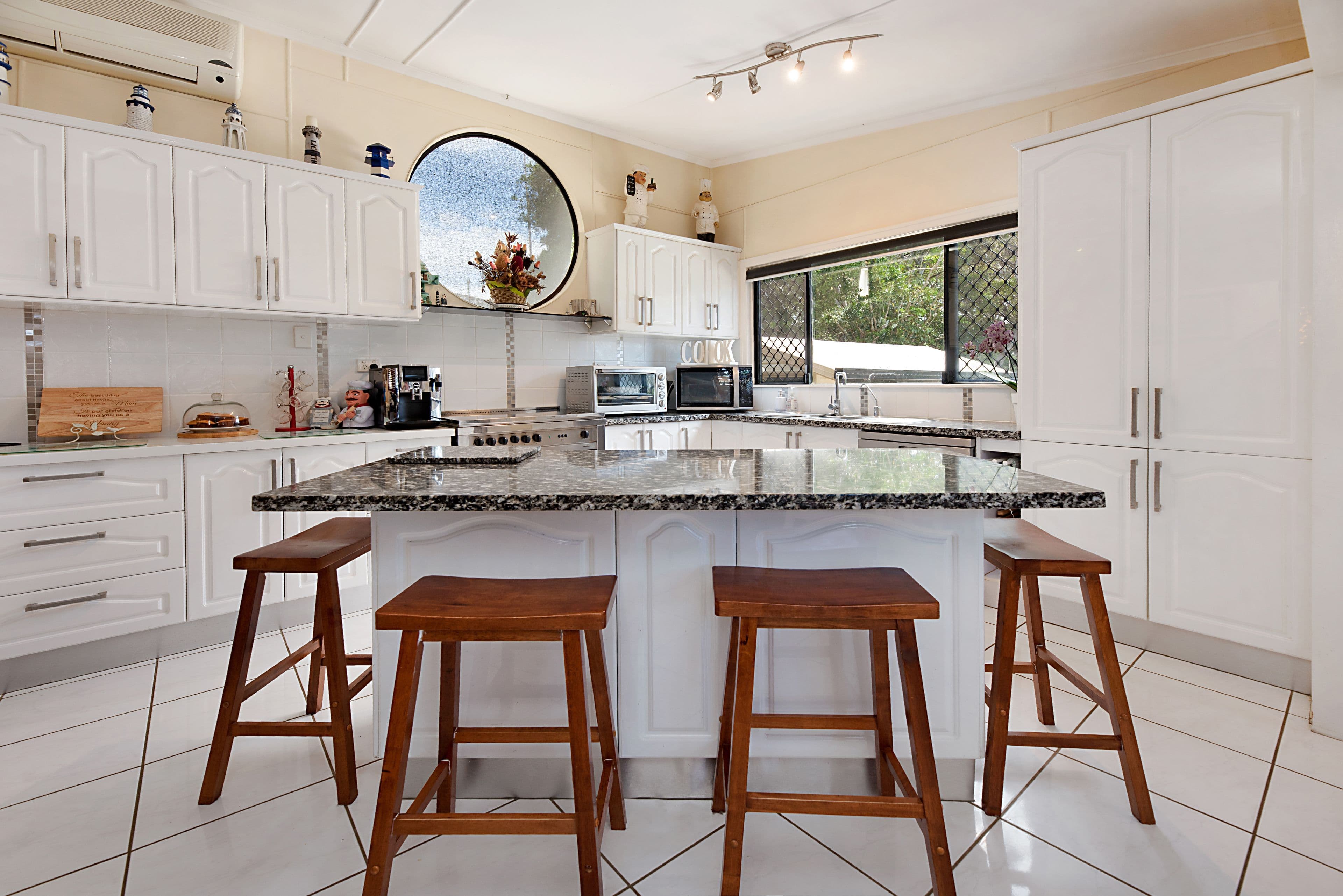 4 Arthur Street, Kings Beach QLD 4551, Kings Beach - Thumbnail 5