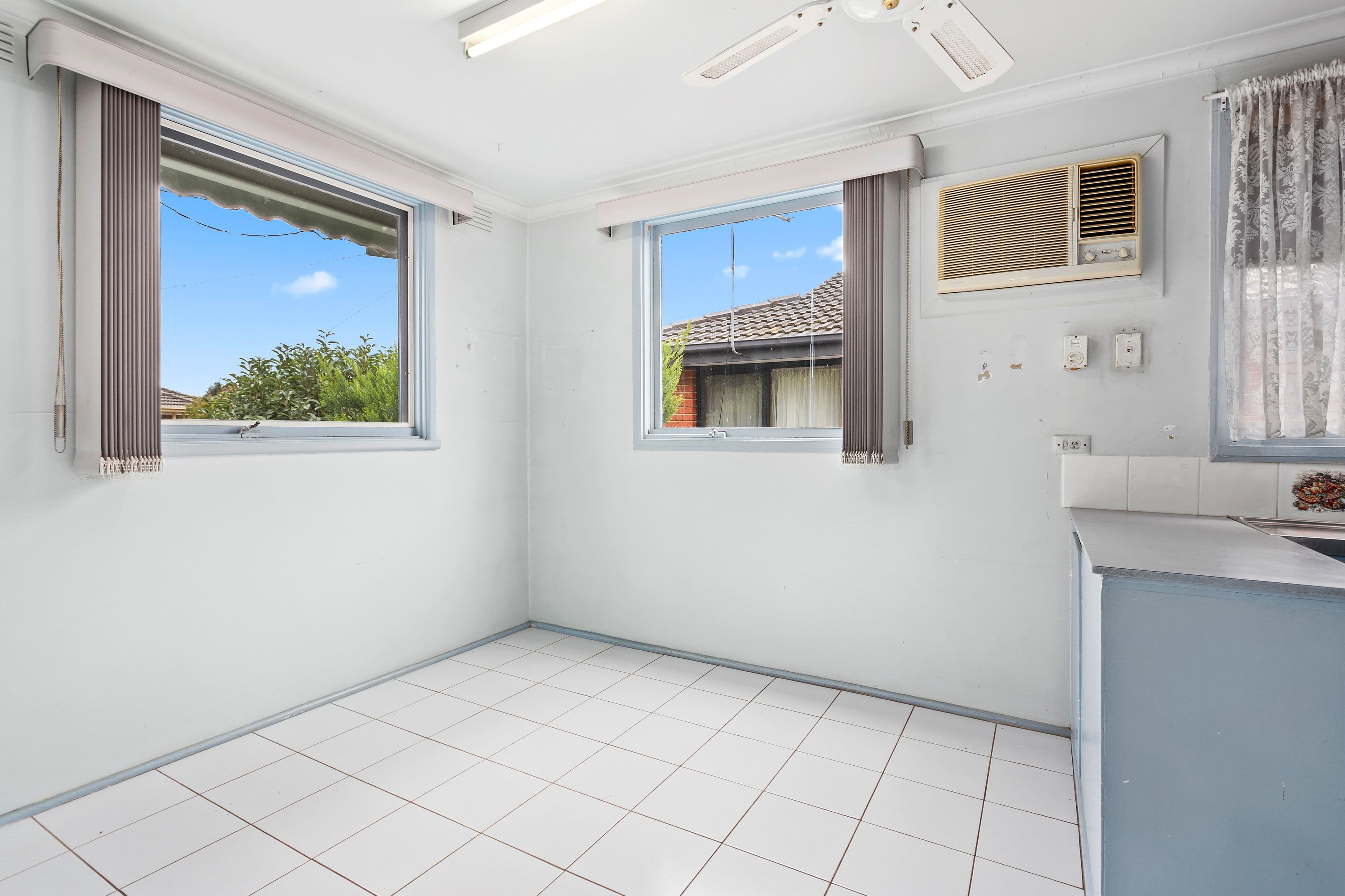 18 Ora Street, Hampton Park VIC 3976, Hampton Park - Thumbnail 4
