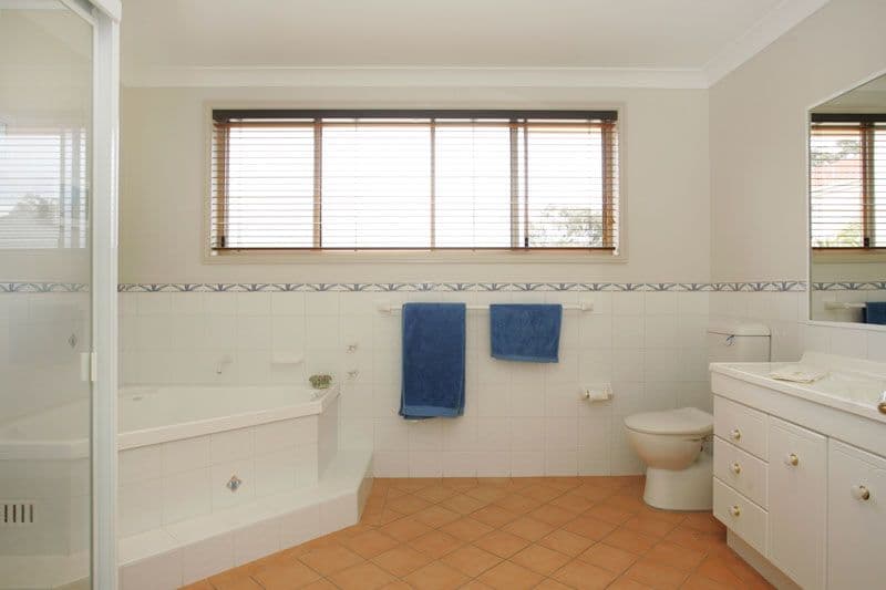 94 Mackerras Street, Redlynch, QLD, 4870, Redlynch - Thumbnail 8