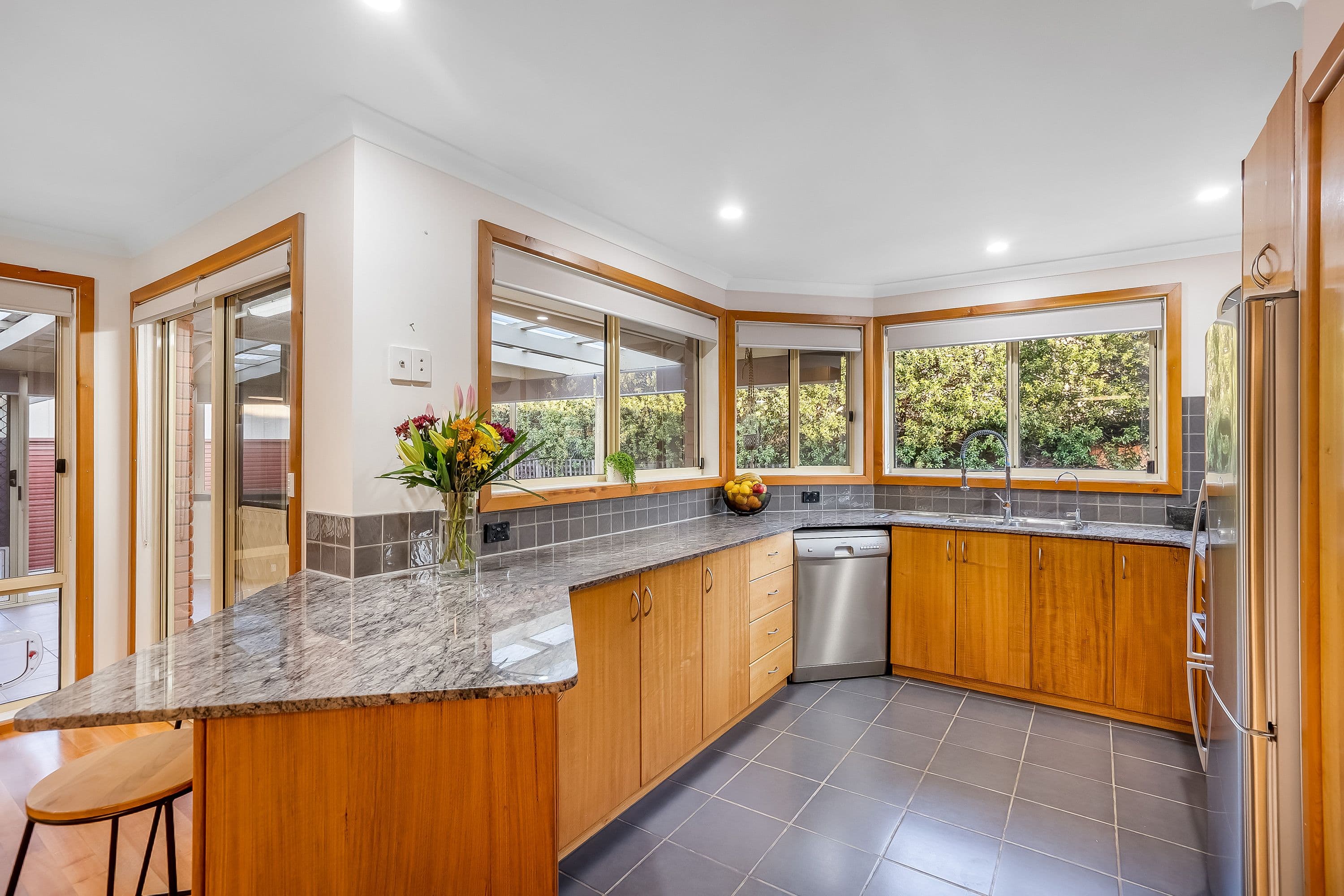 47 Station Street, Ferntree Gully - Thumbnail 4