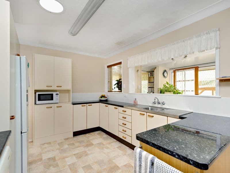 29 Mingera Street, MANSFIELD QLD 4122, Mansfield - Thumbnail 5