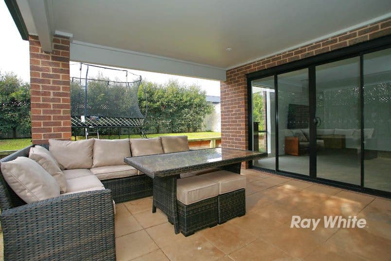 17 Weathertop Way, CRANBOURNE EAST VIC 3977, Cranbourne East - Thumbnail 3
