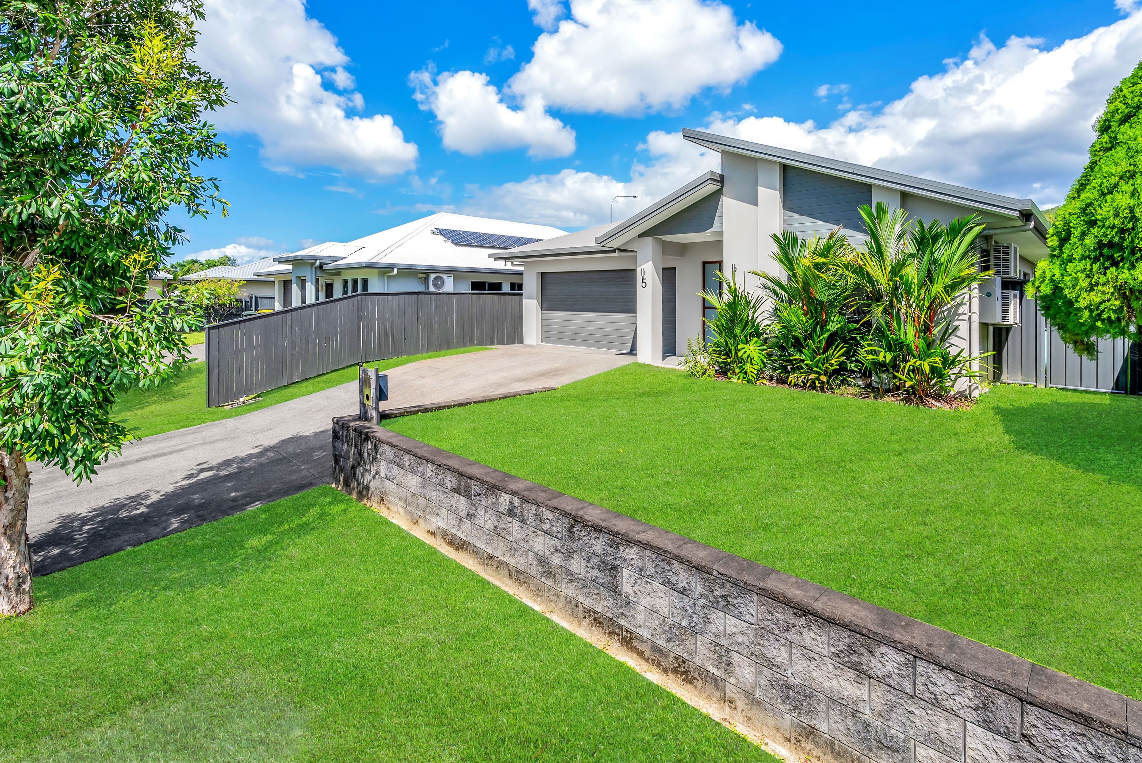 5 Midship Street, Trinity Beach QLD 4879, Trinity Beach - Thumbnail 2