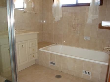 11  Marina Close, BOSSLEY PARK NSW 2176, Bossley Park - Thumbnail 8