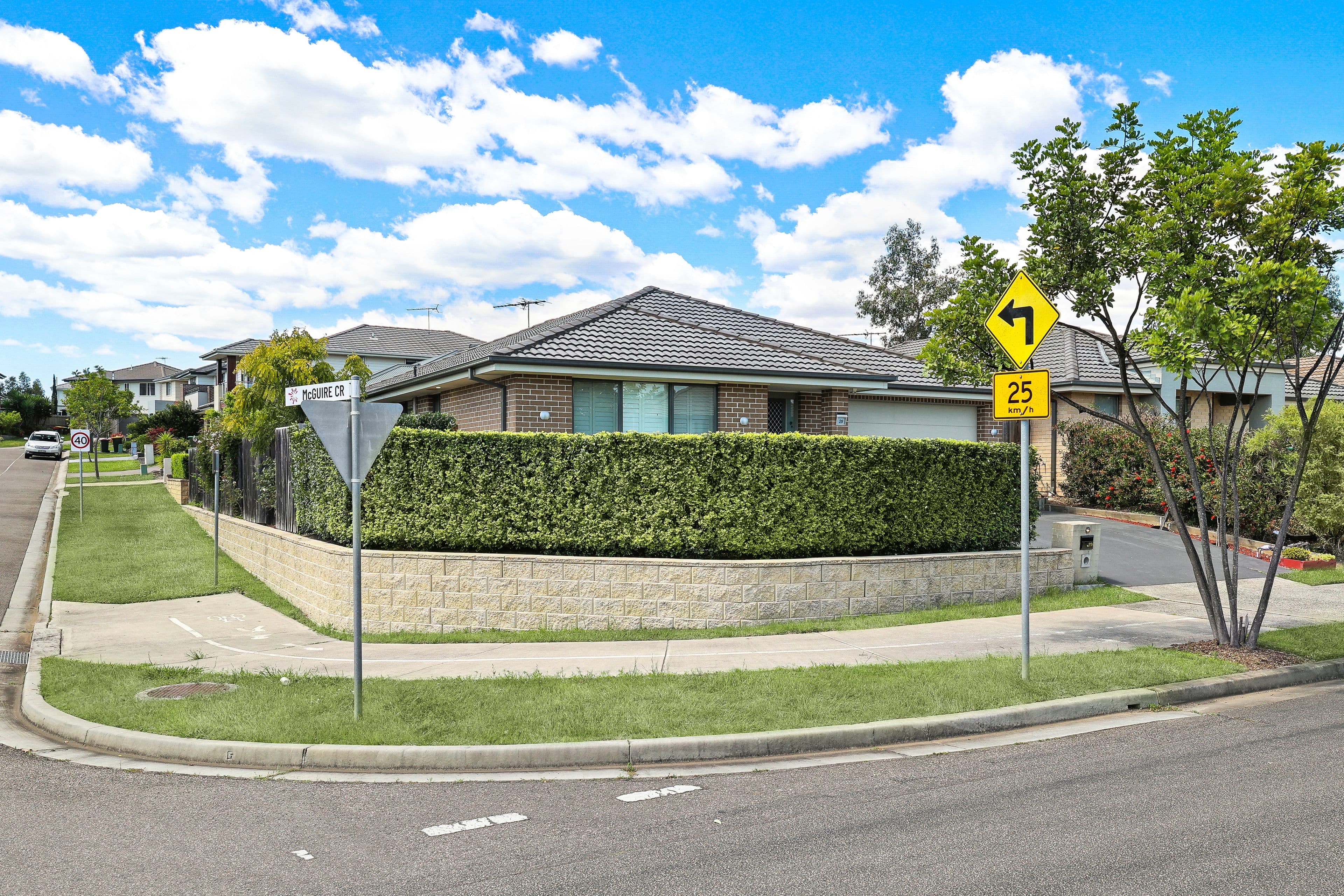29 Ingleburn Gardens Drive, BARDIA NSW 2565, Bardia - Thumbnail 3