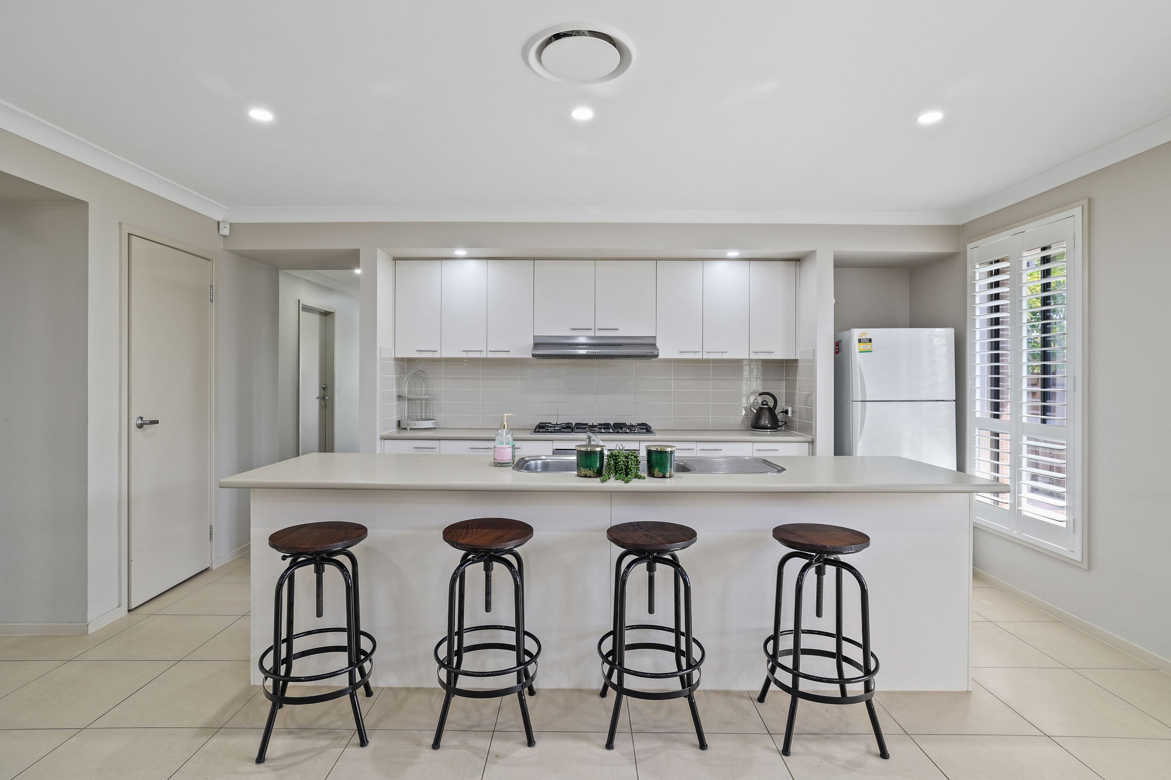 29 Ingleburn Gardens Drive, BARDIA NSW 2565, Bardia - Thumbnail 4