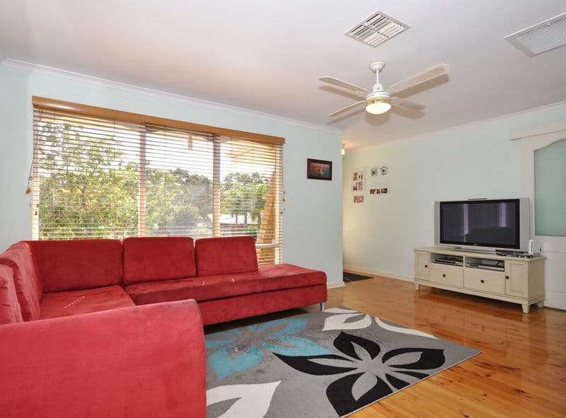 30 Jordan Avenue, HAPPY VALLEY SA 5159, Happy Valley - Thumbnail 2