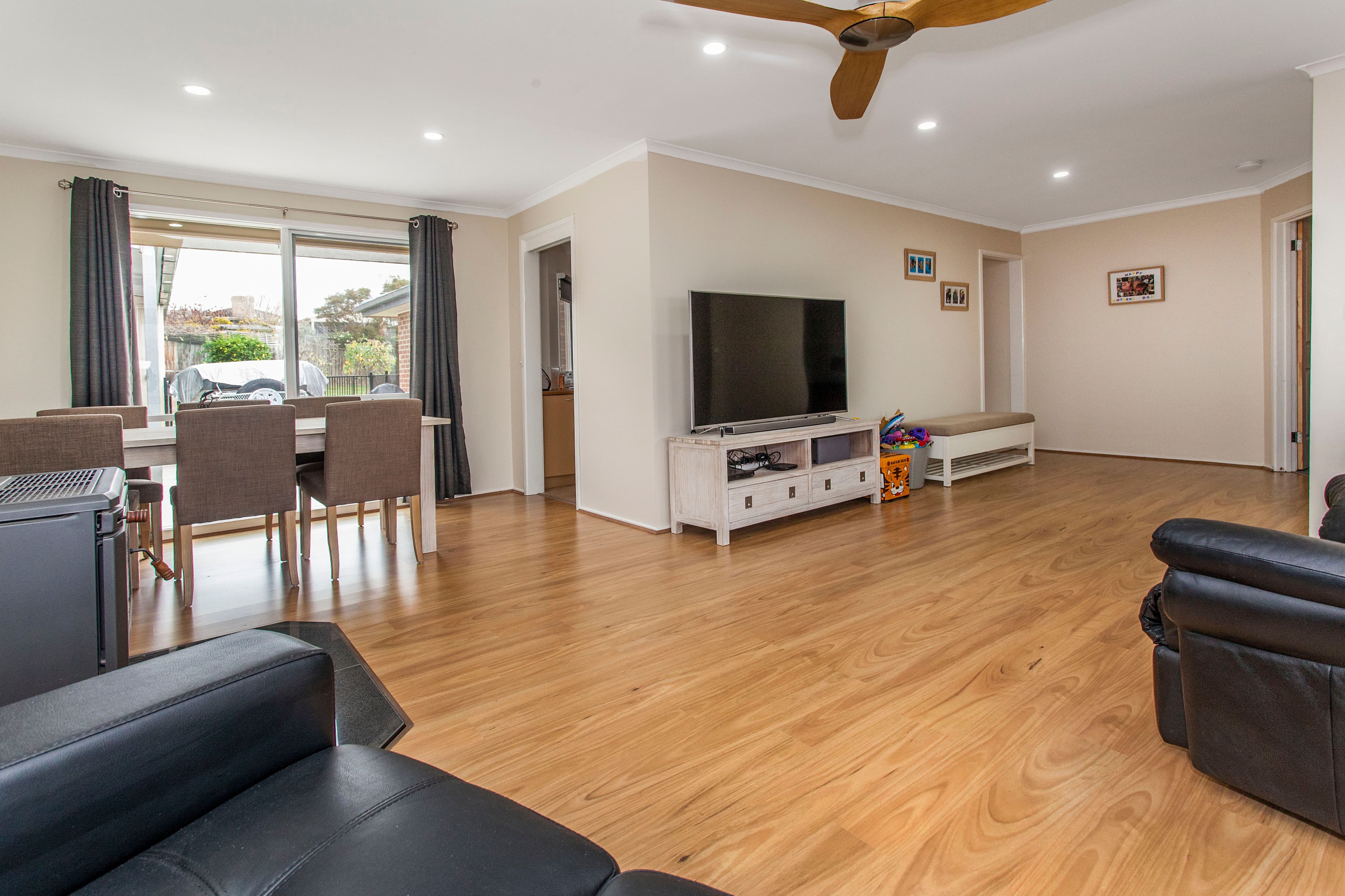 4 Miriam Drive, Yarra Glen VIC 3775, Yarra Glen - Thumbnail 4