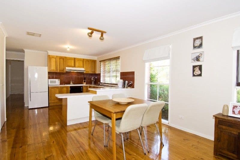 11 Moola Place, ELTHAM VIC 3095, Eltham - Thumbnail 2