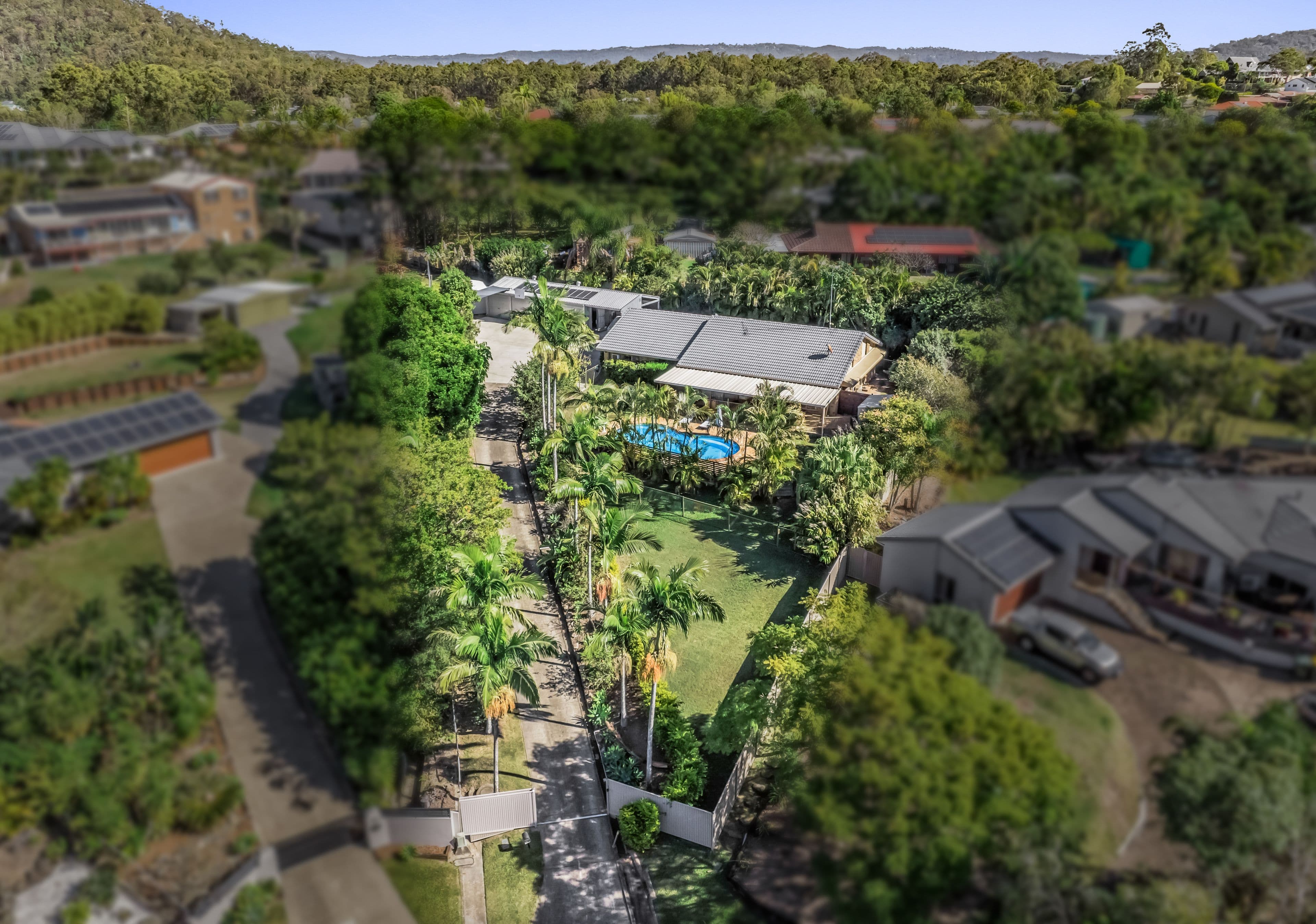 11 Texas Court, Oxenford QLD 4210, Oxenford - Thumbnail 2