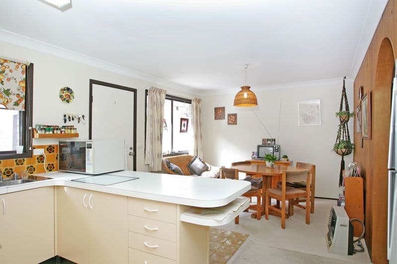 45 Belford Avenue, BATEAU BAY NSW 2261, Bateau Bay - Thumbnail 2