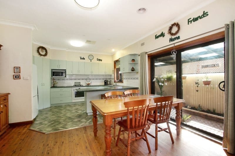 395 Kotthoff Street, Lavington - Thumbnail 8