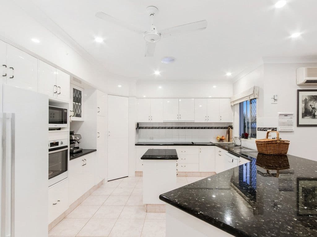 9 Galleria Court, Highland Park QLD 4211, Highland Park - Thumbnail 8