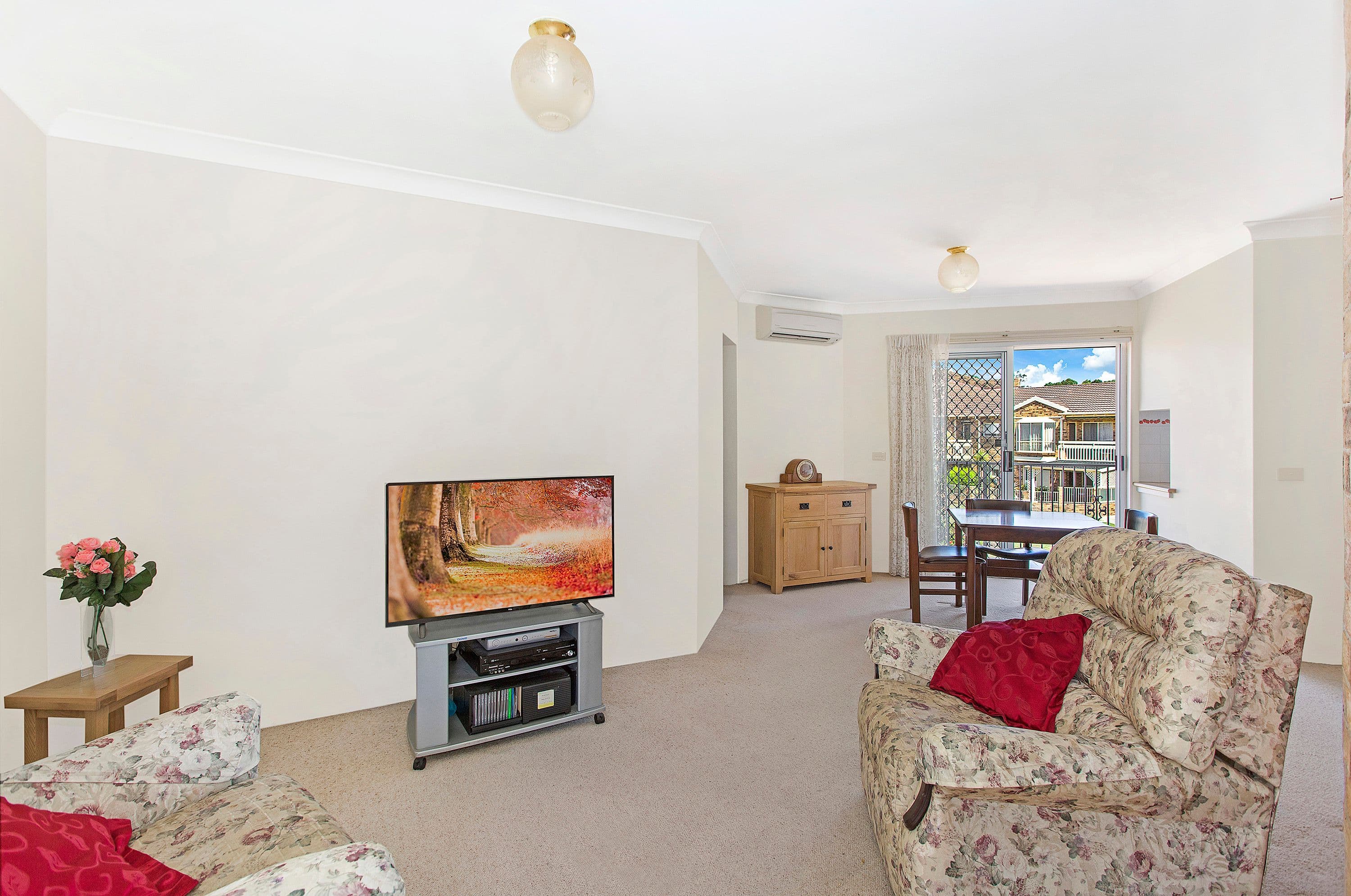 15 Lorraine Avenue, Berkeley Vale - Thumbnail 3