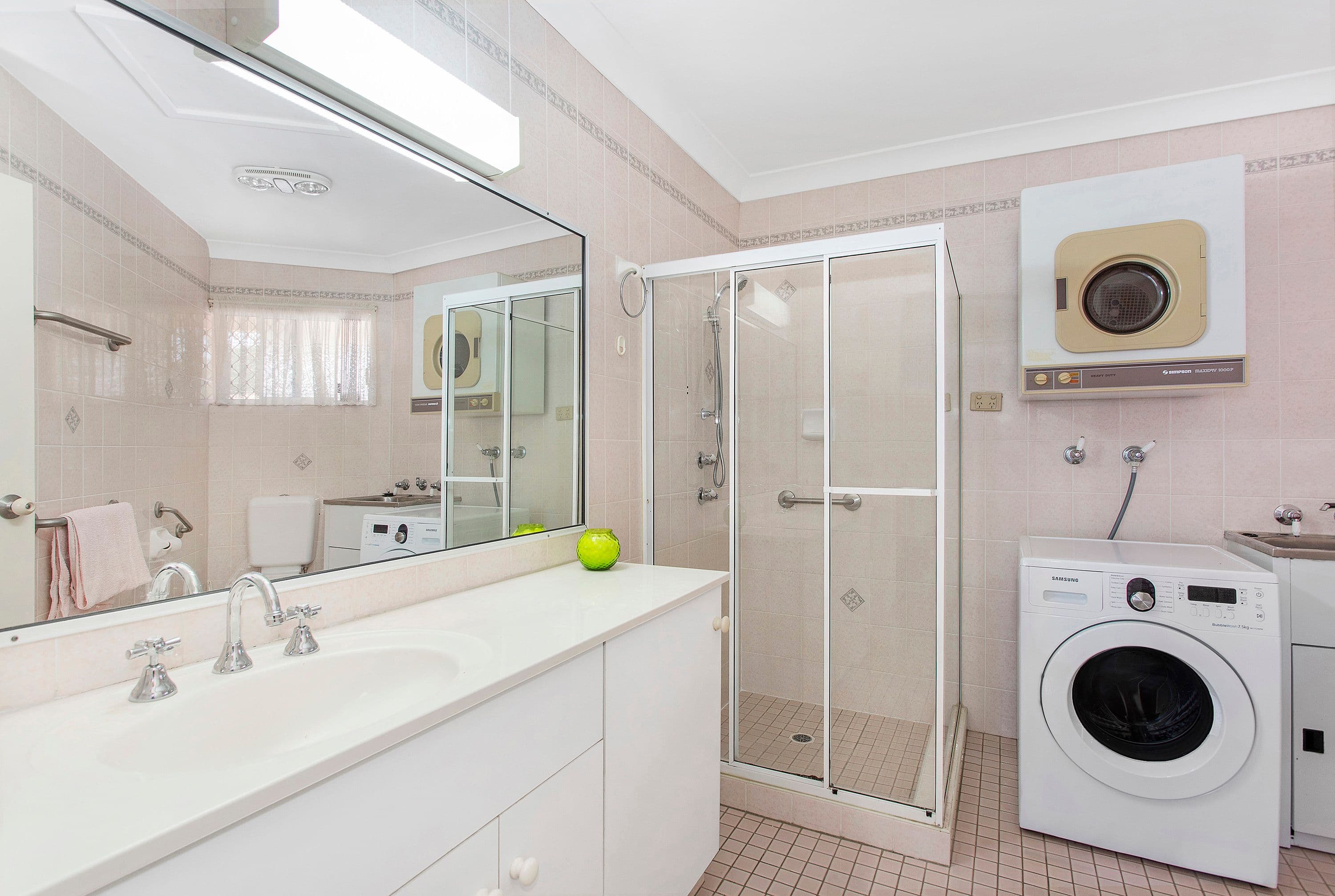 15 Lorraine Avenue, Berkeley Vale - Thumbnail 5