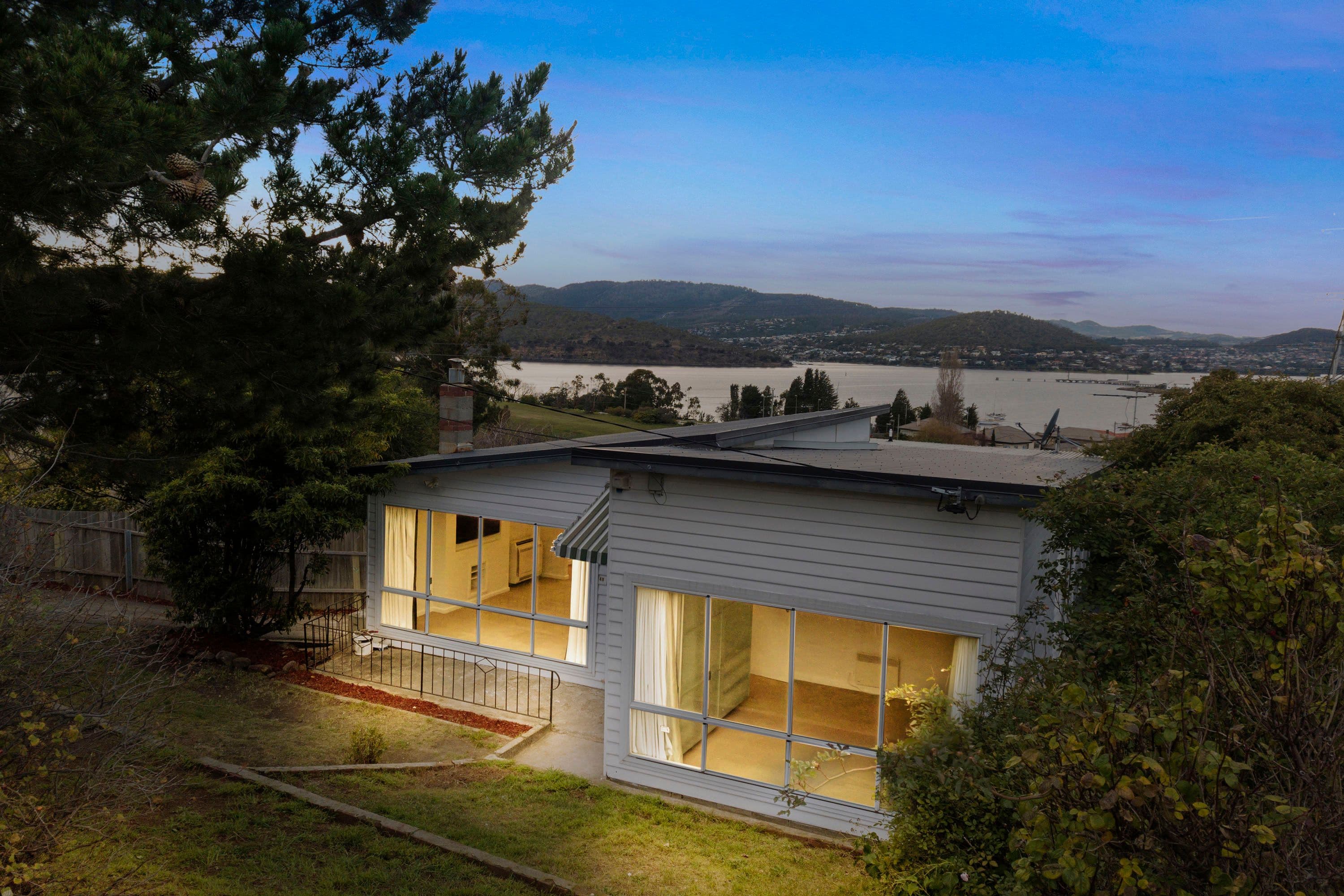 49 Ashbolt Crescent, Lutana TAS 7009, Lutana - Thumbnail 2