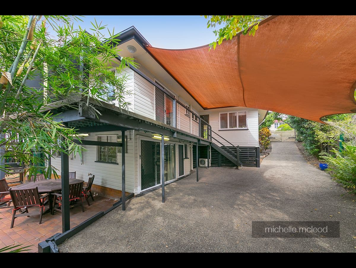 19 Moordale Street, Chapel Hill QLD 4069, Chapel Hill - Thumbnail 3